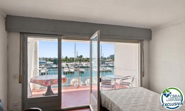 Apartamento para venda em Empuriabrava - 135 000 € (Ref: 10032196)