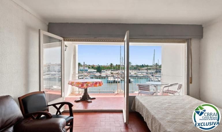 Apartamento para venda em Empuriabrava - 135 000 € (Ref: 10032196)