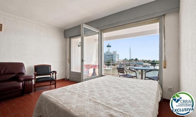 Apartamento para venda em Empuriabrava - 135 000 € (Ref: 10032196)