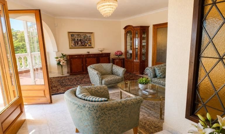 2 slaapkamer Villa te koop in Roses met garage - € 545.000 (Ref: 10032197)