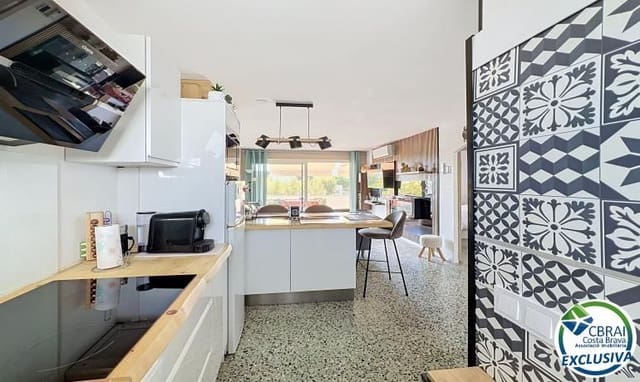2 sypialnia Apartament na sprzedaż w Empuriabrava, Castelló d'Empúries - 219 000 € (Ref: 10055471)