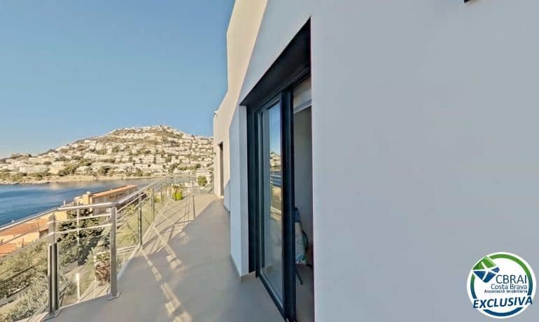 3 slaapkamer Villa te koop in Roses met zwembad garage - € 1.499.000 (Ref: 10055472)