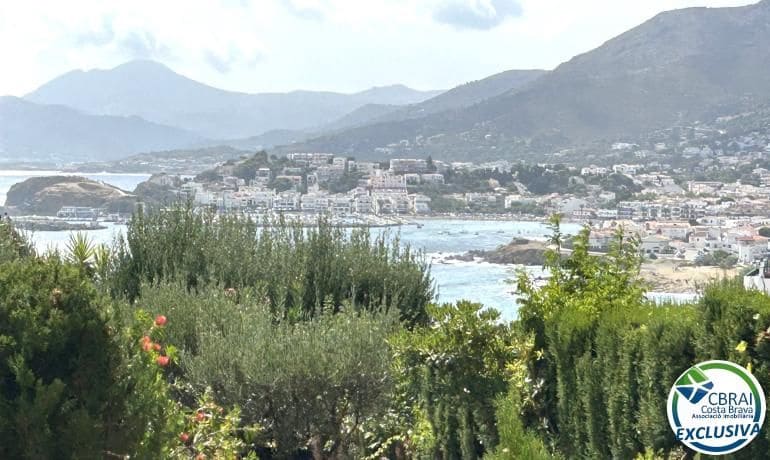 Chalet de 6 habitaciones en Llançà en venta con garaje - 690.000 € (Ref: 10055473)