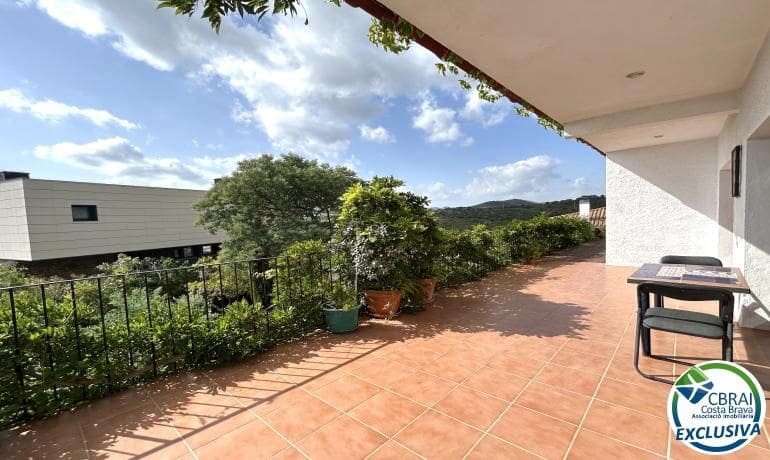 Chalet de 6 habitaciones en Llançà en venta con garaje - 690.000 € (Ref: 10055473)