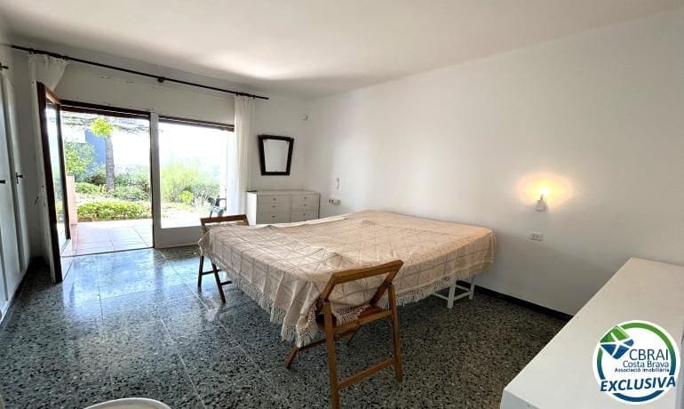 Chalet de 6 habitaciones en Llançà en venta con garaje - 690.000 € (Ref: 10055473)