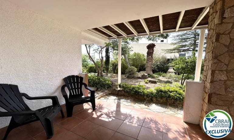 Chalet de 6 habitaciones en Llançà en venta con garaje - 690.000 € (Ref: 10055473)