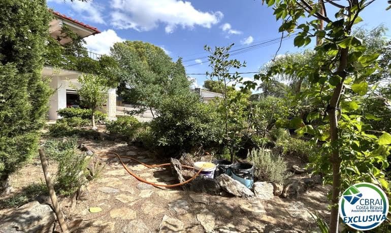 Chalet de 6 habitaciones en Llançà en venta con garaje - 690.000 € (Ref: 10055473)