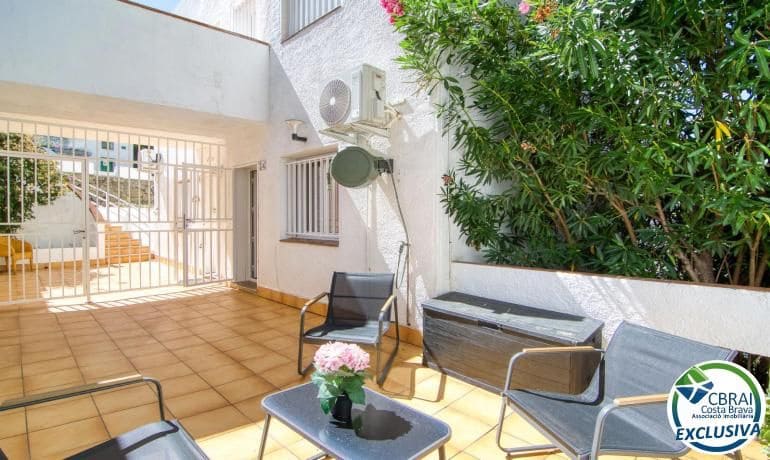 1 chambre Appartement à vendre à Roses - 172 000 € (Ref: 10059306)