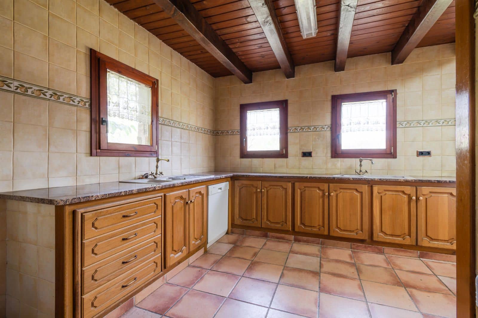 7 camera da letto Finca/Casa di Campagna in vendita in Sant Joan les Fonts con piscina - 790.000 € (Rif: 10078513)