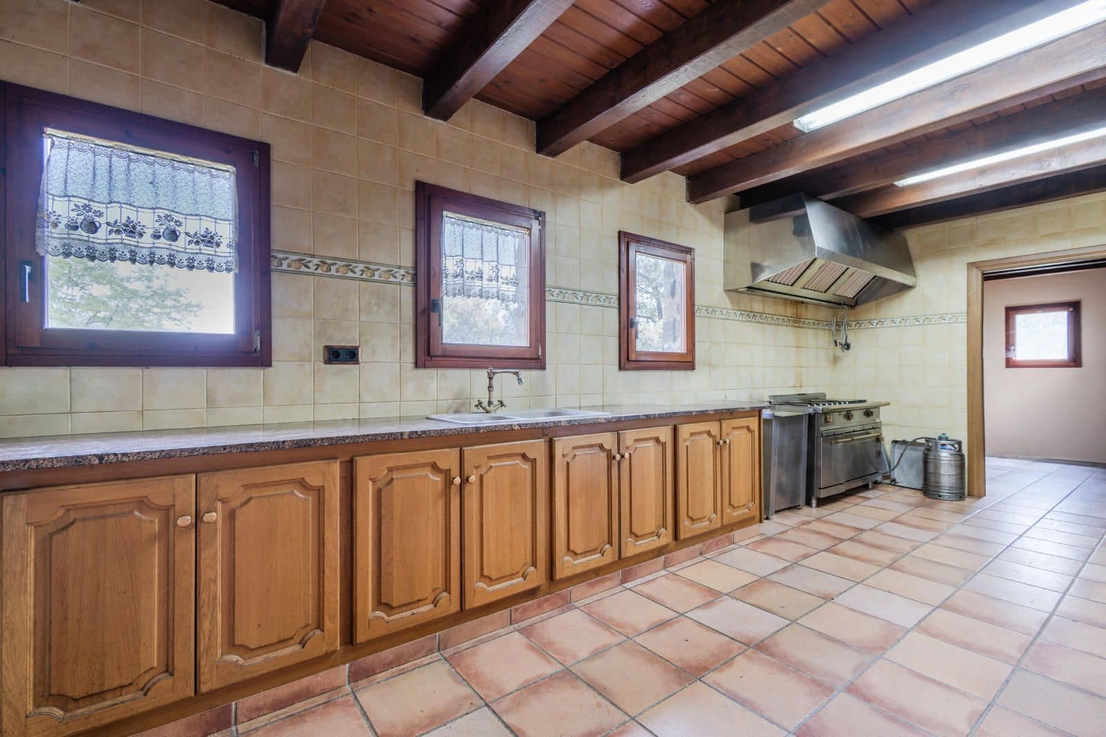 7 camera da letto Finca/Casa di Campagna in vendita in Sant Joan les Fonts con piscina - 790.000 € (Rif: 10078513)