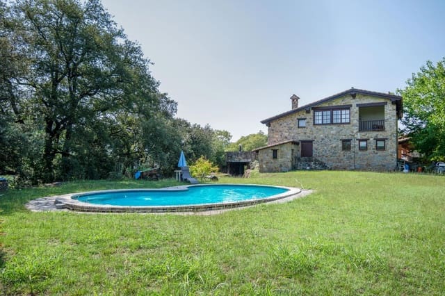 7 camera da letto Finca/Casa di Campagna in vendita in Sant Joan les Fonts con piscina - 790.000 € (Rif: 10078513)
