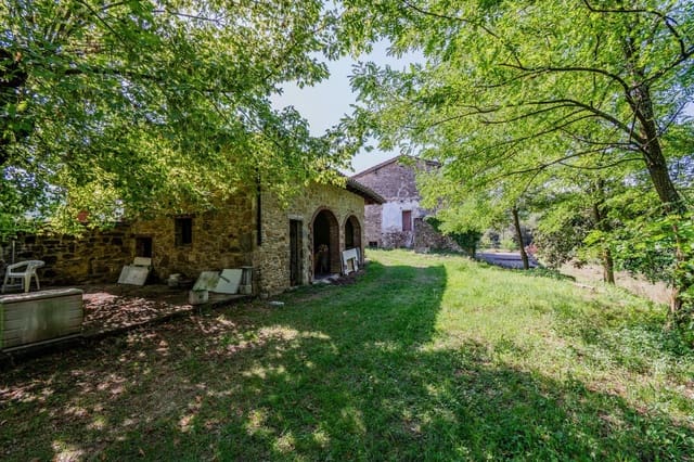 7 camera da letto Finca/Casa di Campagna in vendita in Sant Joan les Fonts con piscina - 790.000 € (Rif: 10078513)