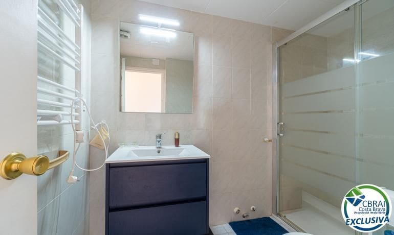 2 sypialnia Apartament na sprzedaż w Roses - 215 000 € (Ref: 10081439)