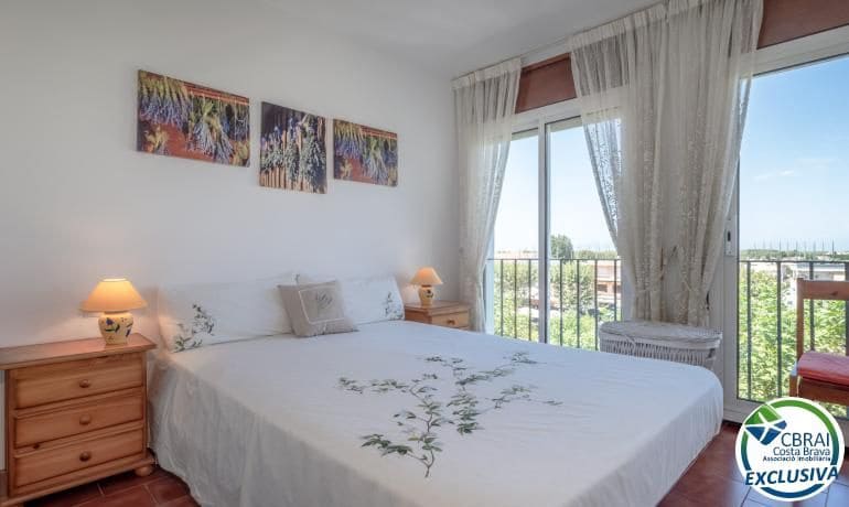 3 Zimmer Apartment zu verkaufen in Empuriabrava mit Pool - 199.000 € (Ref: 10081440)