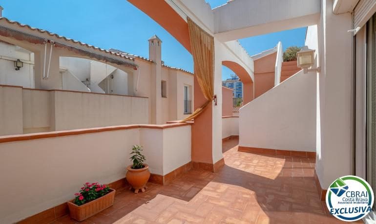 3 Zimmer Apartment zu verkaufen in Empuriabrava mit Pool - 199.000 € (Ref: 10081440)