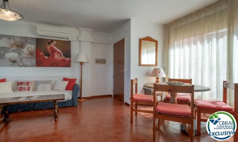 3 bedroom Apartment for sale in Empuriabrava with pool garage - € 199,000 (Ref: 10081440)