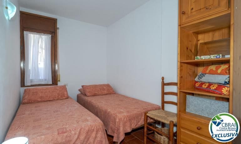 3 bedroom Apartment for sale in Empuriabrava with pool garage - € 199,000 (Ref: 10081440)