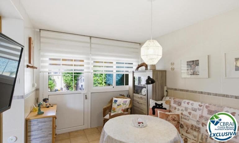 2 chambre Villa/Maison à vendre à Empuriabrava avec garage - 307 000 € (Ref: 10081442)