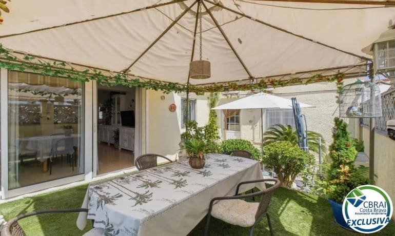 2 chambre Villa/Maison à vendre à Empuriabrava avec garage - 307 000 € (Ref: 10081442)