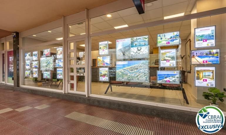 2 chambre Villa/Maison à vendre à Empuriabrava avec garage - 307 000 € (Ref: 10081442)