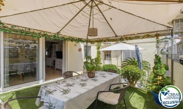 2 chambre Villa/Maison à vendre à Empuriabrava, Castelló d'Empúries avec garage - 307 000 € (Ref: 10081442)