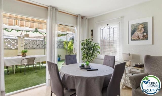 2 chambre Villa/Maison à vendre à Empuriabrava, Castelló d'Empúries avec garage - 307 000 € (Ref: 10081442)