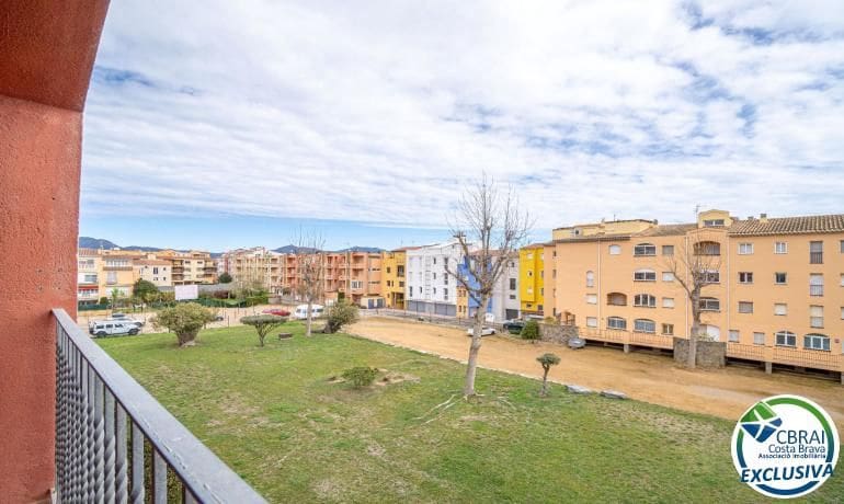2 makuuhuone Huoneisto myytävänä paikassa Empuriabrava mukana uima-altaan - 195 000 € (Ref: 10094866)