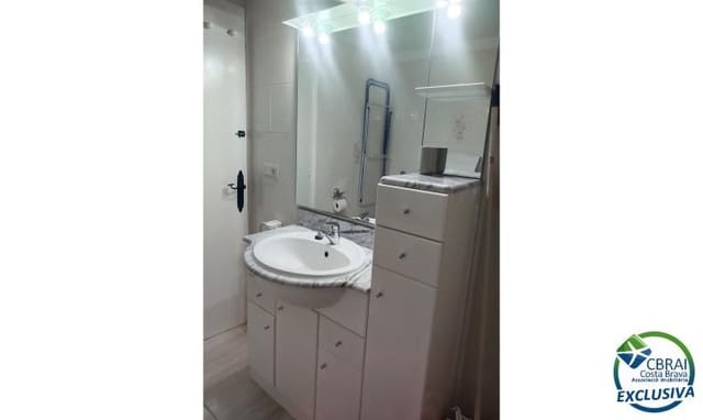 1 makuuhuone Huoneisto myytävänä paikassa Empuriabrava, Castelló d'Empúries mukana uima-altaan - 135 000 € (Ref: 10094868)