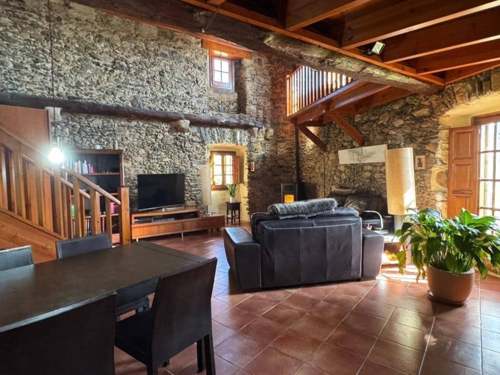3 bedroom Townhouse for sale in Rabos - € 550,000 (Ref: 10102782)
