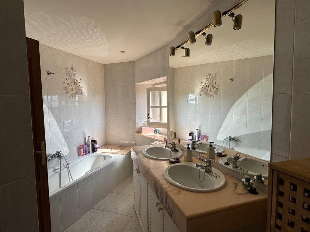 3 bedroom Townhouse for sale in Rabos - € 550,000 (Ref: 10102782)