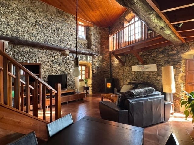 3 bedroom Townhouse for sale in Rabós - € 550,000 (Ref: 10102782)