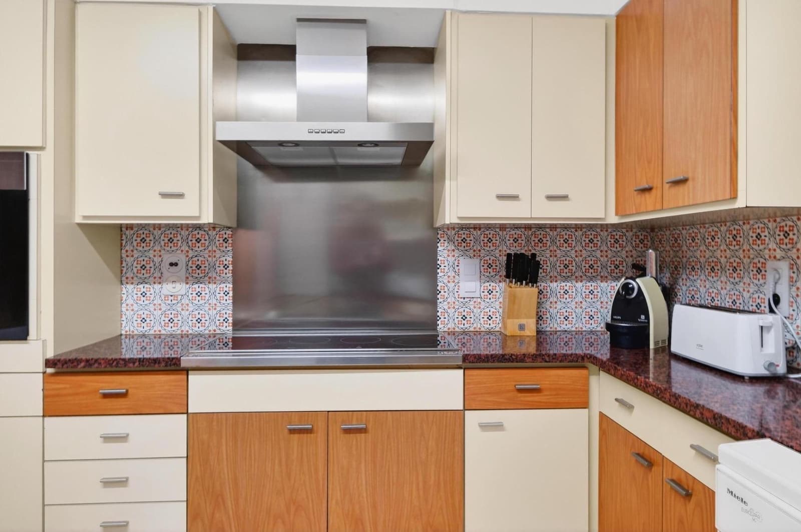 4 slaapkamer Flat te koop in Figueres met garage - € 275.000 (Ref: 10102784)
