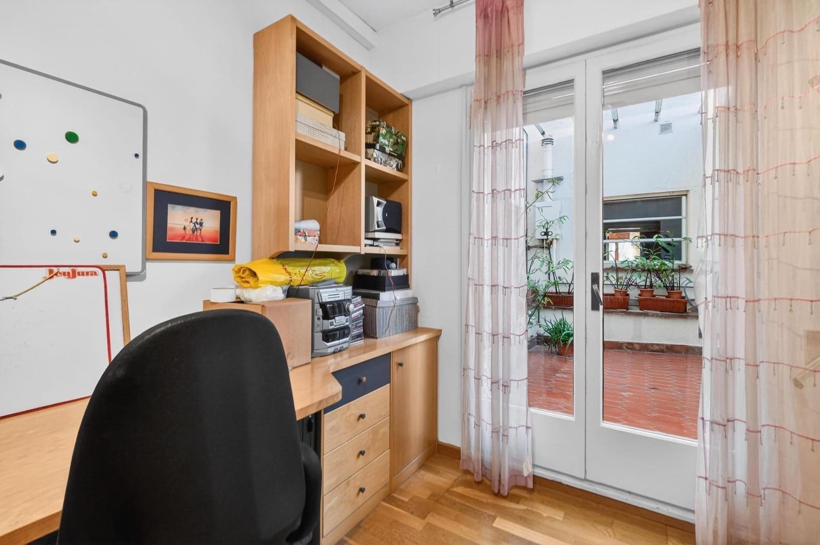 4 slaapkamer Flat te koop in Figueres met garage - € 275.000 (Ref: 10102784)