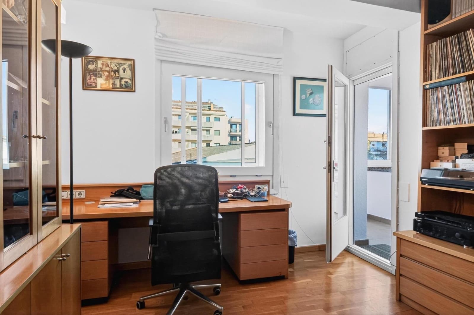 4 slaapkamer Flat te koop in Figueres met garage - € 275.000 (Ref: 10102784)