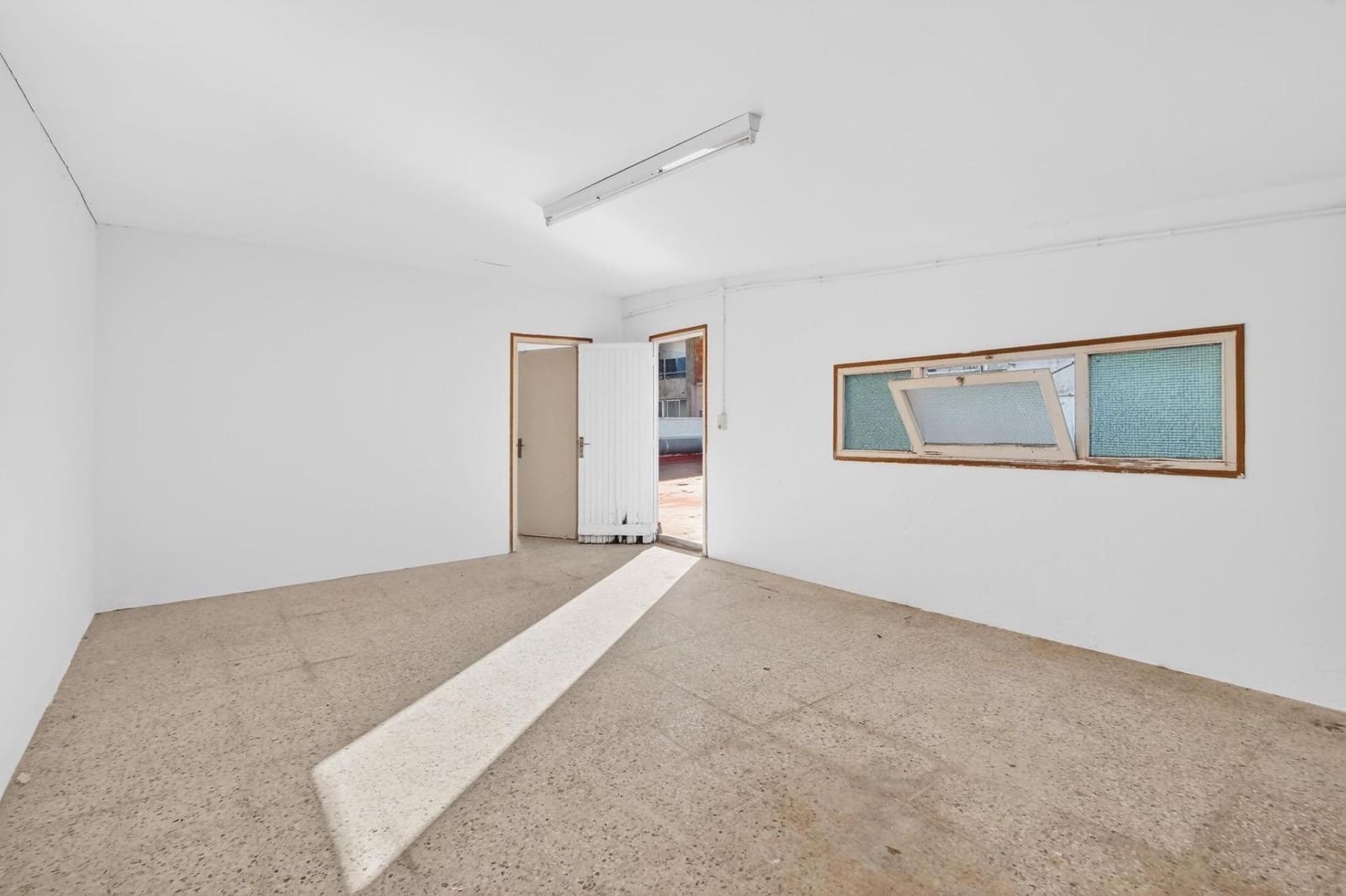 4 slaapkamer Flat te koop in Figueres met garage - € 275.000 (Ref: 10102784)