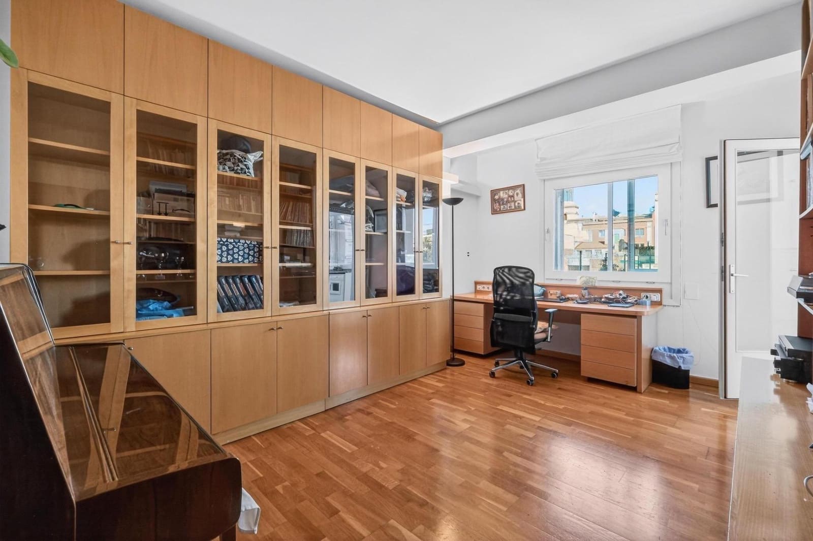 4 slaapkamer Flat te koop in Figueres met garage - € 275.000 (Ref: 10102784)