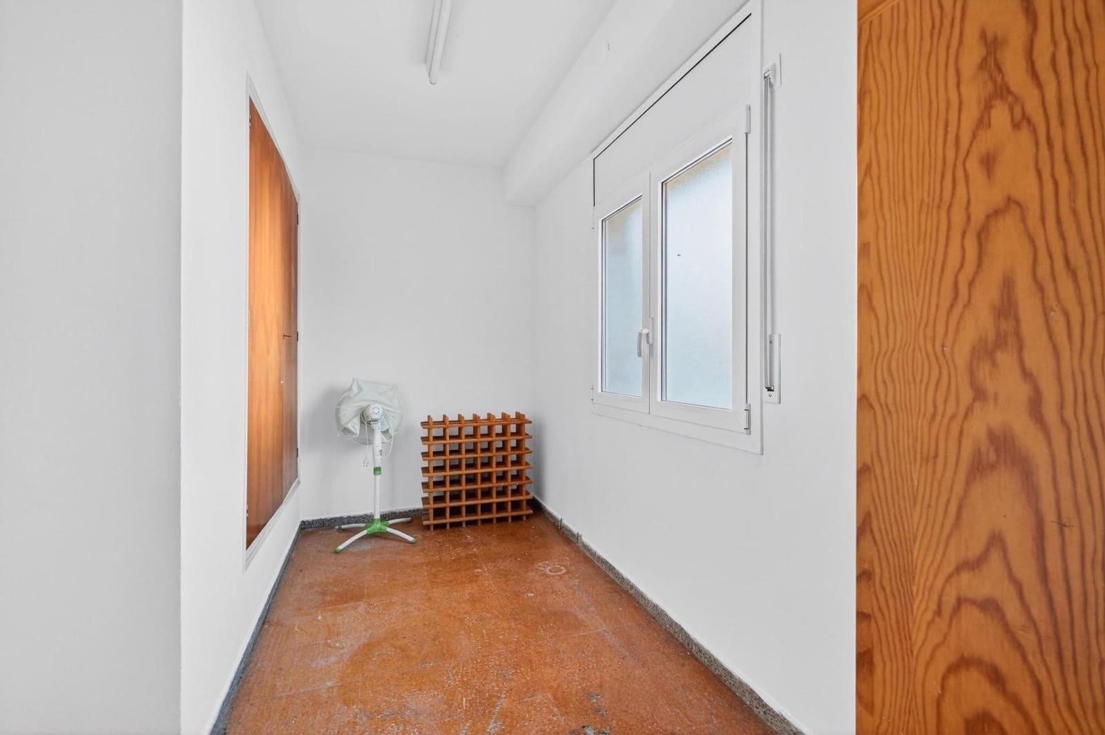 4 slaapkamer Flat te koop in Figueres met garage - € 275.000 (Ref: 10102784)