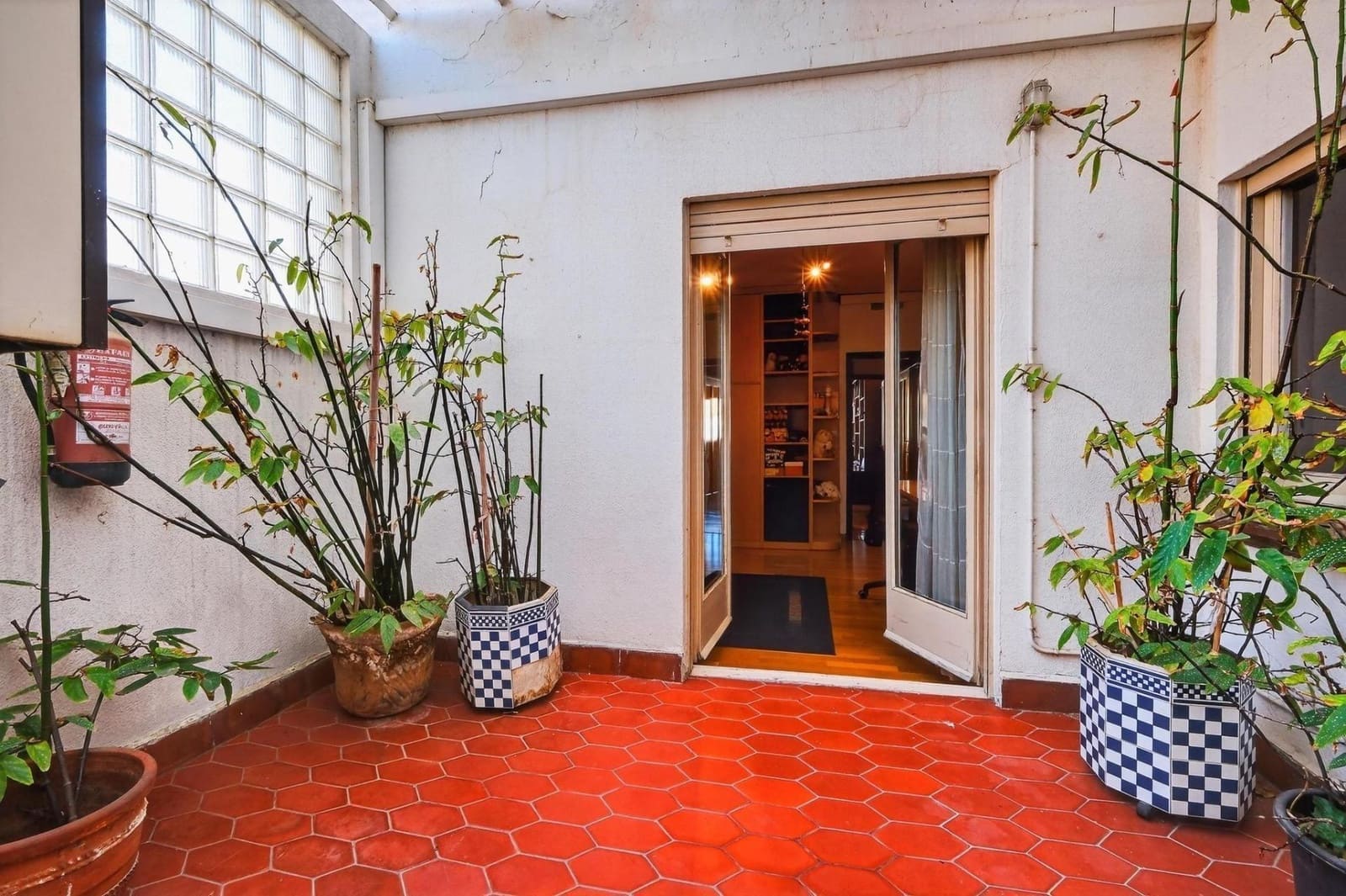 4 slaapkamer Flat te koop in Figueres met garage - € 275.000 (Ref: 10102784)