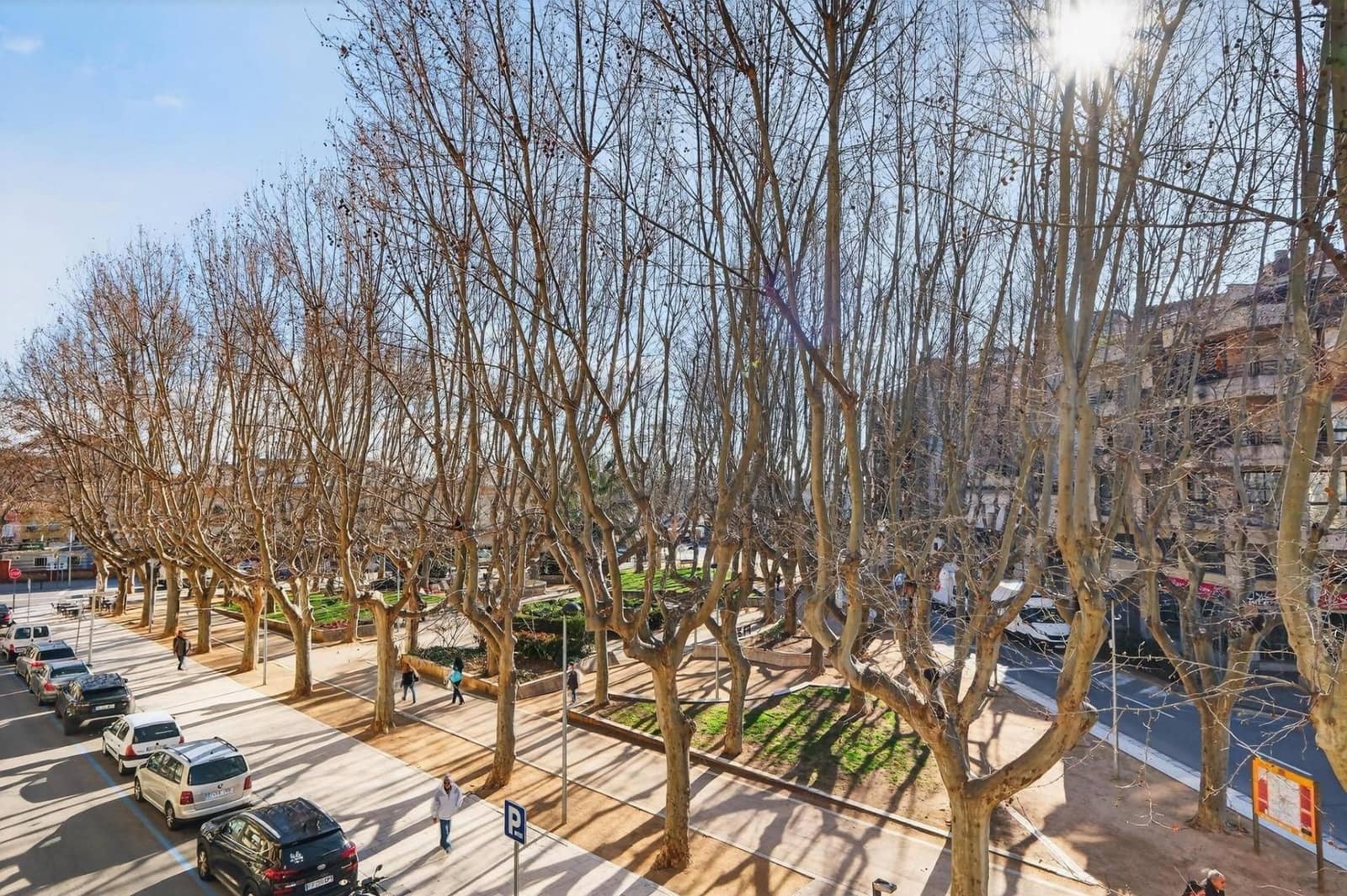 4 slaapkamer Flat te koop in Figueres met garage - € 275.000 (Ref: 10102784)