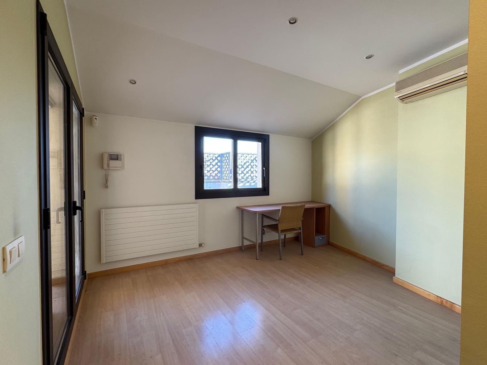 Apartamento de 4 habitaciones en Figueres en venta con garaje - 295.000 € (Ref: 10102785)