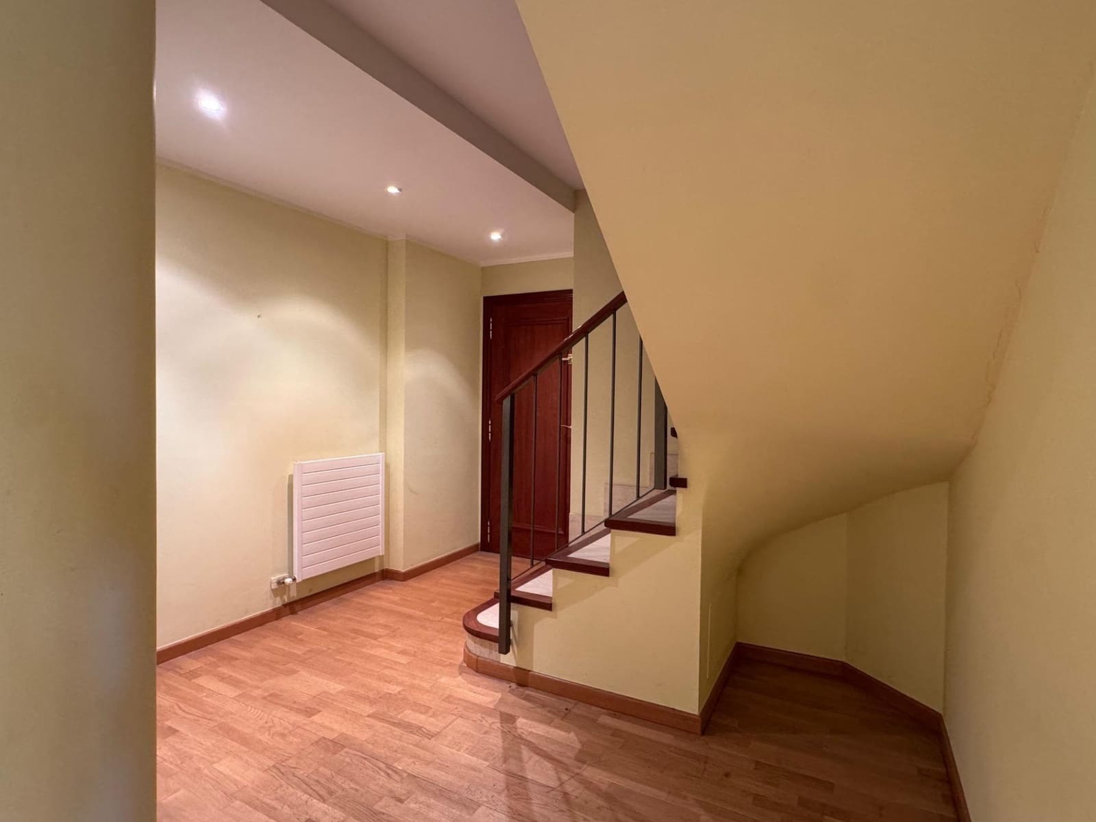 Apartamento de 4 habitaciones en Figueres en venta con garaje - 295.000 € (Ref: 10102785)
