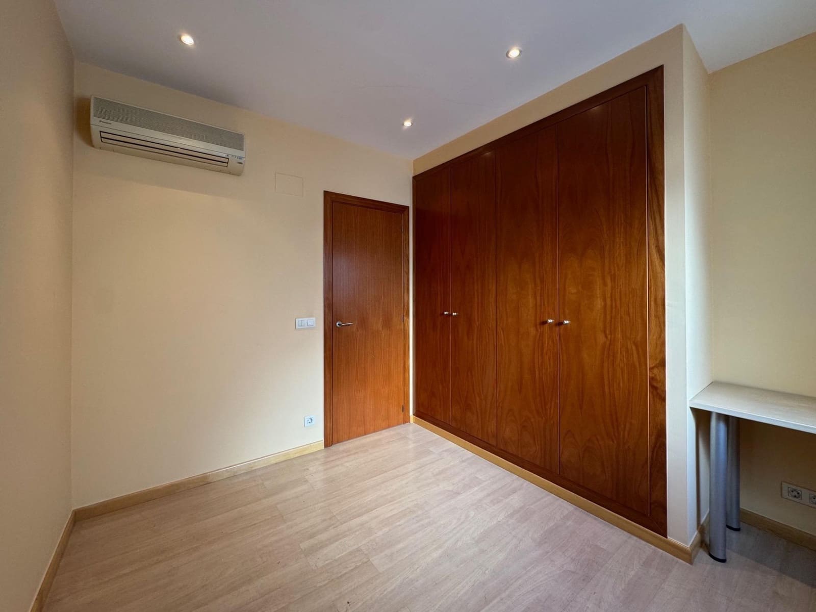 Apartamento de 4 habitaciones en Figueres en venta con garaje - 295.000 € (Ref: 10102785)
