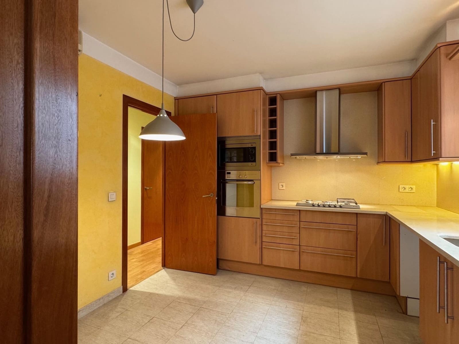 Apartamento de 4 habitaciones en Figueres en venta con garaje - 295.000 € (Ref: 10102785)