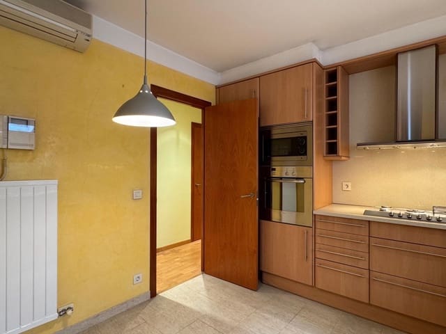 Apartamento de 4 habitaciones en Figueres en venta con garaje - 295.000 € (Ref: 10102785)