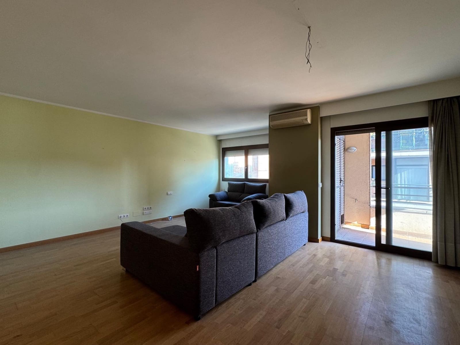 Apartamento de 4 habitaciones en Figueres en venta con garaje - 295.000 € (Ref: 10102785)