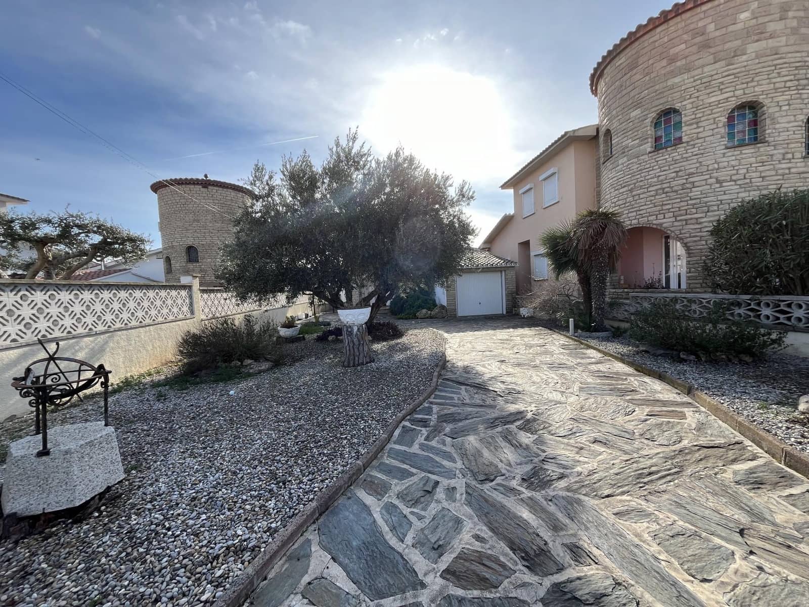 3 soveværelse Villa til salg i Empuriabrava med swimmingpool - € 1.200.000 (Ref: 10102786)