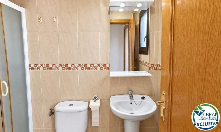 3 bedroom Apartment for sale in Roses with pool garage - € 340,000 (Ref: 10115789)
