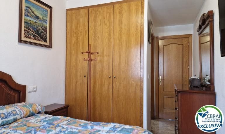 3 bedroom Apartment for sale in Roses with pool garage - € 340,000 (Ref: 10115789)