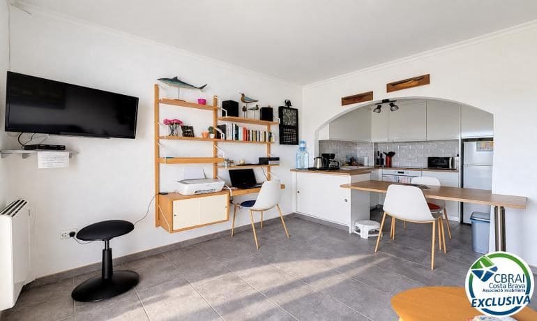 1 bedroom Apartment for sale in Empuriabrava with pool garage - € 190,000 (Ref: 10115792)