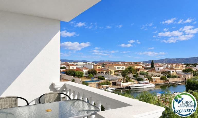 1 bedroom Apartment for sale in Empuriabrava with pool garage - € 190,000 (Ref: 10115792)